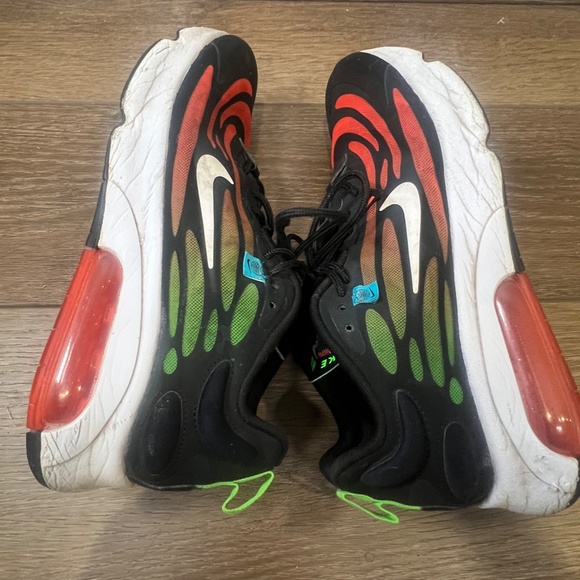 Nike Air Max Exosense SE Worldwide Pack Black/Red/Green Sz 10.5 CV3016-001 - Picture 9 of 11